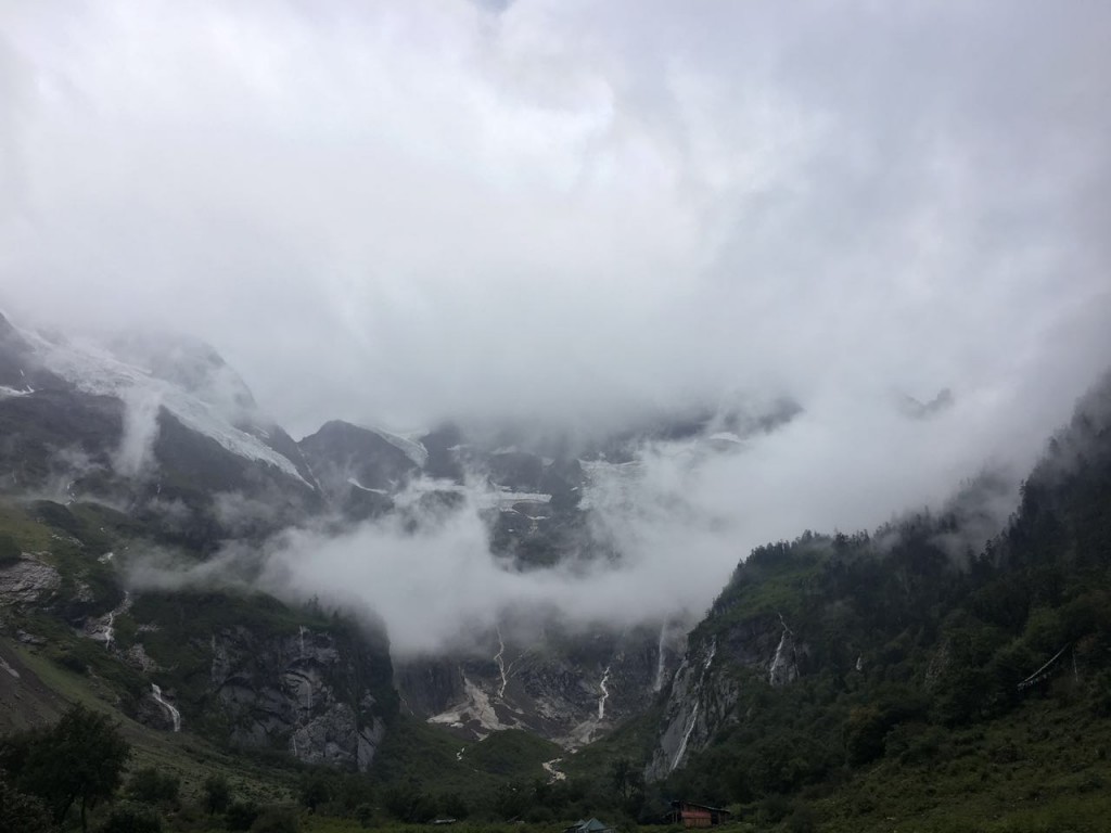 那年那时雨崩神瀑